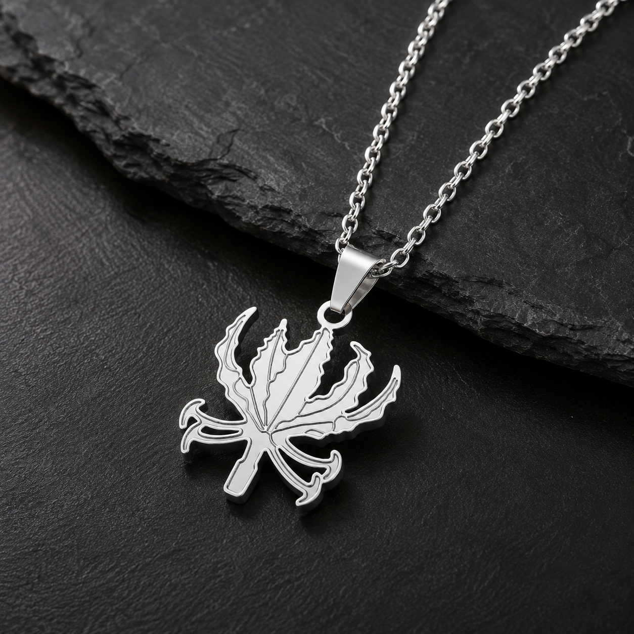 Karthigai flower pendant and chain (Gloriosa lily)silver கார்த்திகை பூ சங்கிலி மற்றும் pendant சில்வர்