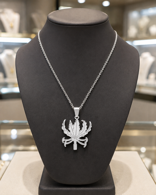 Karthigai flower pendant and chain (Gloriosa lily)silver கார்த்திகை பூ சங்கிலி மற்றும் pendant சில்வர்